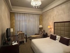 -曲江惠宾苑宾馆(大雁塔大唐不夜城店)