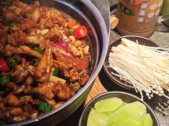 青椒紫苏味-蛙小侠·沸腾砂锅牛蛙(增城东汇城店)