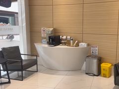 -瑞尔齿科(上海长风大悦城店)