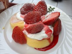 草莓舒芙蕾-OUR Bakery(三里屯太古里店)