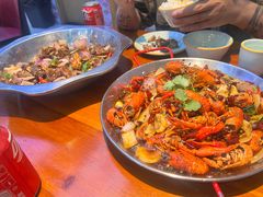 -休记光头香辣蟹干锅(绵竹店)