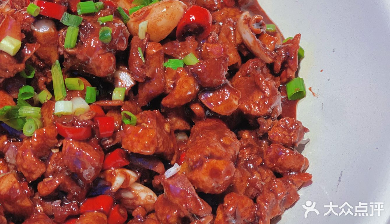 重庆探店丨在重庆也能吃到湖南菜——湘江春
