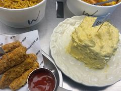 -W COLLECTIVE  DESSERT SHOP