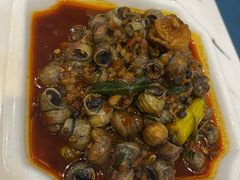 -凤凰路何眼镜香辣蟹(花果园店)