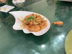 -覃记海鲜美食餐厅