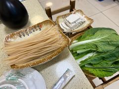 -牧牛佬·山菌·汤锅馆