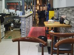 -黄阿姨锅贴大王(万航渡路店)