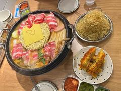 -WOW LUCKY创意韩料(龙阳广场店)