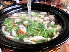 肉圆汤-临街徽菜馆·正宗黄山味