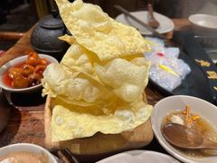 -老牌坊云南鱼豆花火锅(哈西万达店)