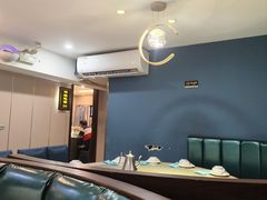 -新颐园本帮江浙菜·红烧猪手煨鲍鱼·红烧肉(顾村公园电台路店)