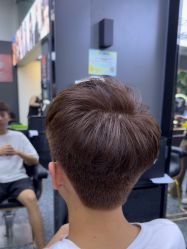 -藤野造型专业烫染接发