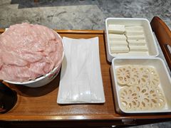 -三个四川人火锅(华联商厦店)