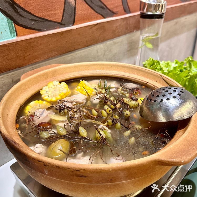 深圳人藏好了！这家宝藏石橄榄鸡煲千万别让香港人知道…