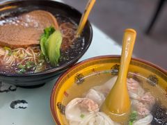 鲜肉小馄饨-食惠里小笼包面馆(越秀店)