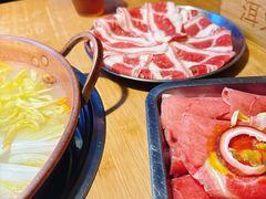 -洱火云南酸菜牛肉火锅(石景山当代商城店)