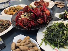 -老鄞江清水龙虾•赵赵家(江北店)
