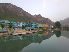 -百里峡七彩艺术小镇