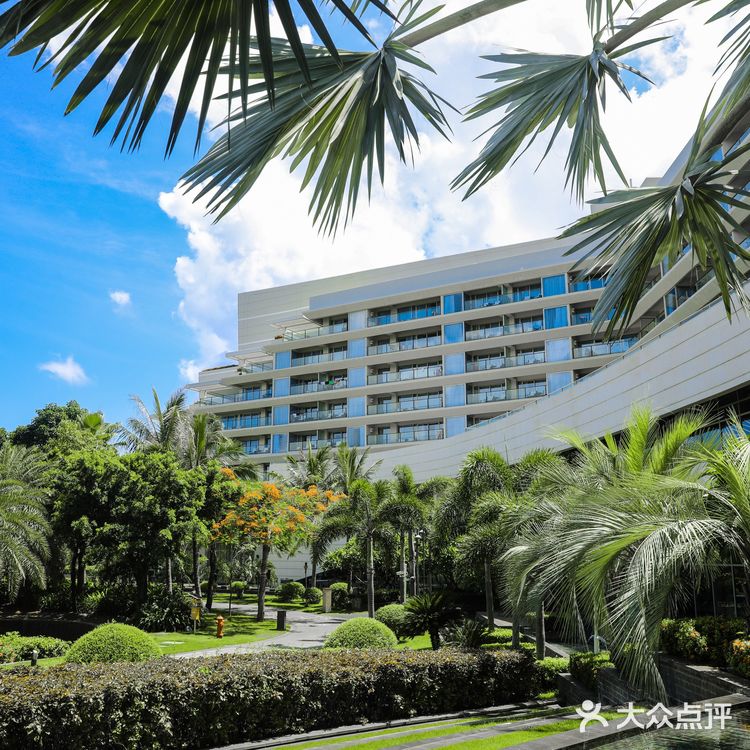 基本每间房间都可以看到海，房间内有一个独立的阳台