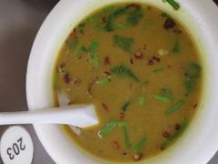 -东海岸人工湖美食村