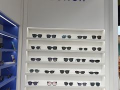 -美式眼镜·授权蔡司.依视路.尼康.豪雅.明月(南翔印象城店)