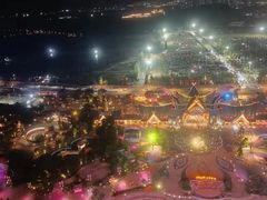 -七彩云南欢乐世界