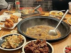-山里屯铁锅炖·东北菜(康桥店)