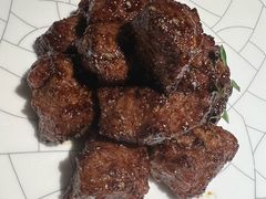 沪市牛肉粒-屋里厢上海菜馆
