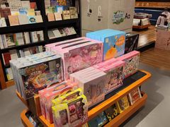 -西西弗书店&矢量咖啡(凯德晶萃广场店)