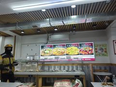 -香里香自助盒饭(红旗街店)