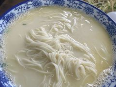 -雪琴面馆富安特色鱼汤面(城中花园店)