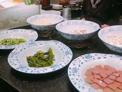 -四海一家自助餐(益田假日广场店)