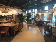大堂-日进一片海.生腌海鲜火锅.宵夜烧烤(三里屯总店)