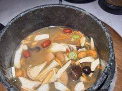 -芸山季·云南山珍菌火锅(人民广场来福士店)