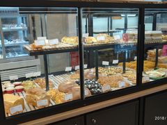 面包甜点陈列柜-BreadTalk面包新语·烘焙蛋糕(星河城店)