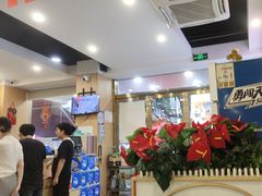 -江城燕子大排档(江汉路步行街店)