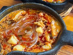 -小芳砂锅凉粉(总店)