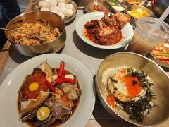 -草家酱蟹炭火烤肉店(珲春南路一店)