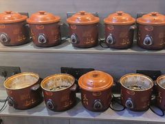 -老街烧烤大排档·地道湖北菜·龙虾馆(汉口火车站店)