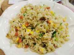 -江城燕子大排档(江汉路步行街店)