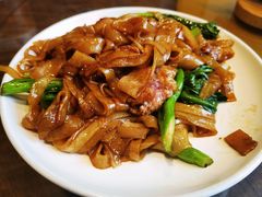 干炒牛河-日进一片海.生腌海鲜火锅.宵夜烧烤(三里屯总店)
