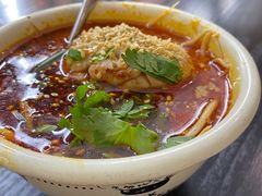 -成都你六姐·牛肉冒菜(上海环宇荟店)