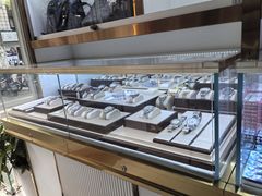 -鑫羽黄金首饰奢侈品回收鉴定