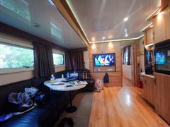 -汤山温泉房车营地 茶温泉