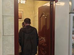 -宾朋海鲜饭庄(兴海路店)