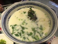 -南京金牛湖巨碗鱼头