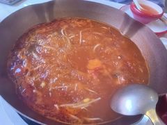 -毛辣果·贵州红酸汤牛肉火锅(西单店)