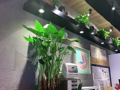 -渝是乎酸菜鱼·川渝小炒(新世界百货望京店)