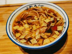 西府一口香-唐猫庭院·千年陕菜(大唐不夜城店)