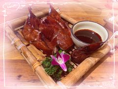 -老滇山寨•云南特色菜•地方菜•民族风情歌舞表演(金碧店)